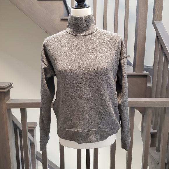 BNWOT TNA sweater (xxs) - Picture 2 of 5